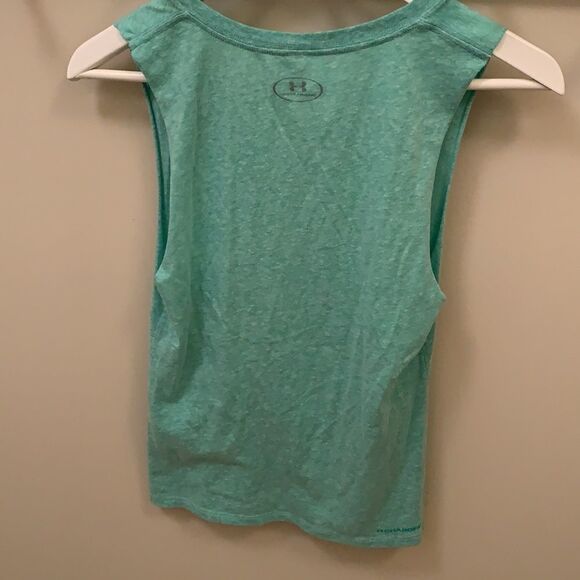 Under Armour tee  - Picture 3 of 4